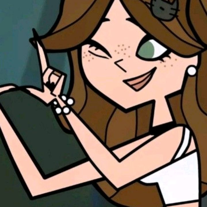 Profile Picture of Amanda (@amanda_constante) on Tiktok