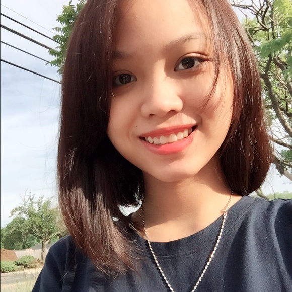 Profile Picture of My Vo (@miuvo139) on Poshmark