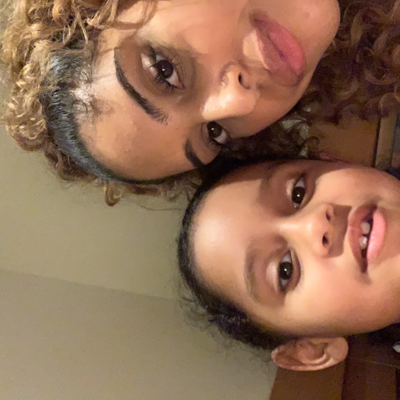 Profile Picture of Darleny Ramize (@dramize) on Poshmark