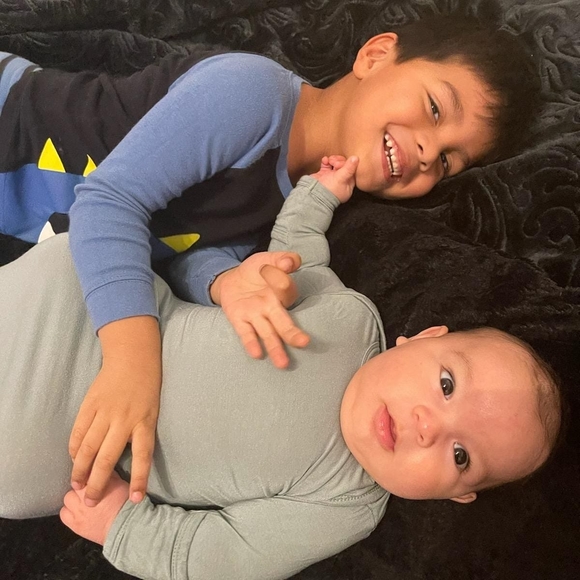 Profile Picture of Lupe Torres (@lupetorres1962) on Poshmark