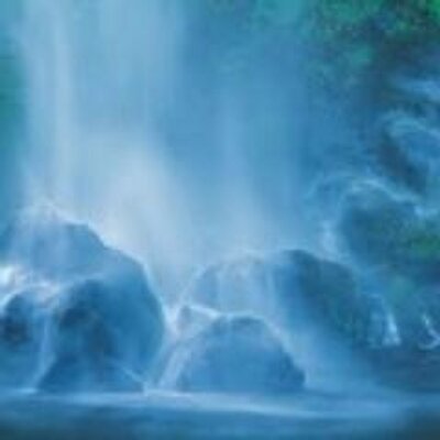 Profile Picture of Kim Phoenix (@kimphoen) on Twitter