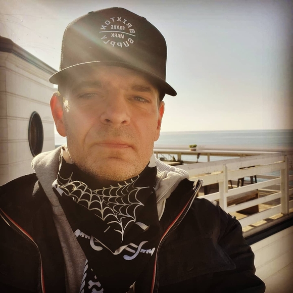 Profile Picture of Chad Railey (@chadrailey) on Poshmark