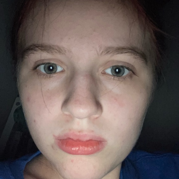 Sophia Helmers - Poshmark Profile Picture of Sophia Helmers (@sophiahelmers) on Poshmark