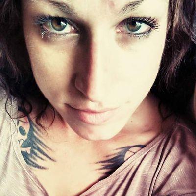 Profile Picture of Jen B (@JenniferBazzell) on Twitter