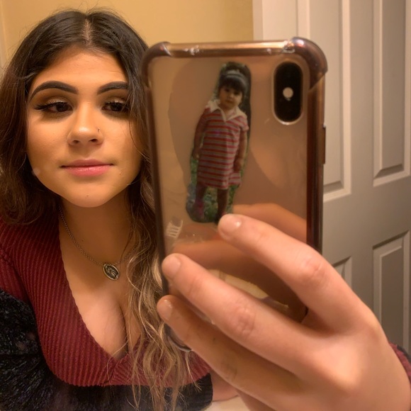 Profile Picture of Cassandra Campos (@camposs17) on Poshmark