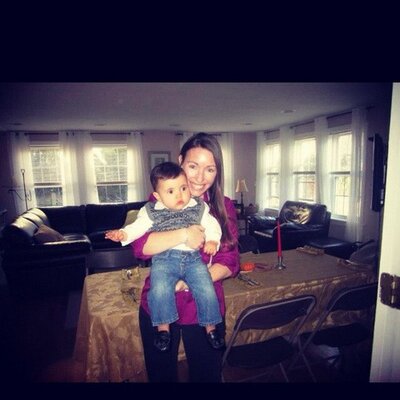 Profile Picture of Mary Kate Stapleton (@MaryKate12) on Twitter
