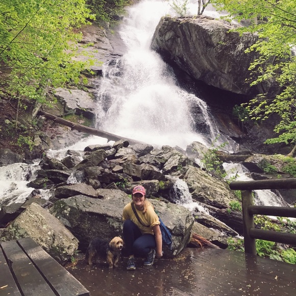 Profile Picture of Juliane Schuch (@julianeschuch) on Poshmark