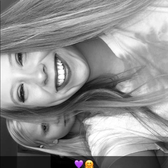 Lily Martz - Poshmark Profile Picture of Lily Martz (@lilyxchristine) on Poshmark