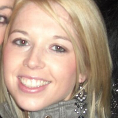 Profile Picture of Aileen Hogan (@AileenH17) on Twitter