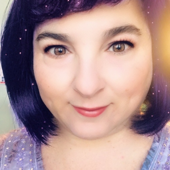 Profile Picture of Kristen Gauthier (@kgauth43) on Poshmark