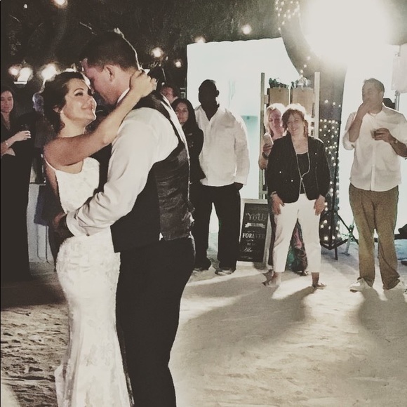 Profile Picture of Courtney Mogerman (@baxter1035) on Poshmark