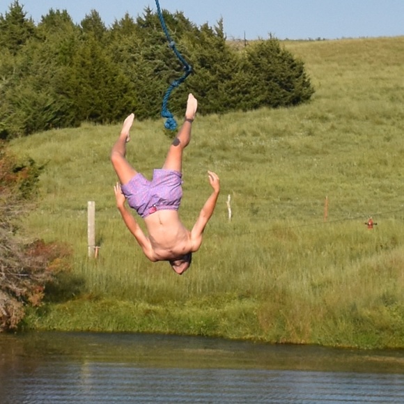 Profile Picture of Nicholas Vignery (@nickvignery) on Poshmark