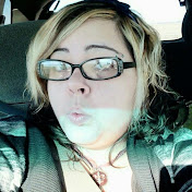 Profile Picture of Kelsie Edwards (@Starrcuppehcake) on Youtube