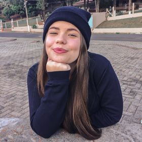 Profile Picture of Juh Cassiani (@juliacassiani) on Pinterest
