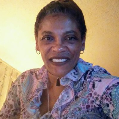 Profile Picture of Antionette Ausmer (@AntionetteAusm4) on Twitter