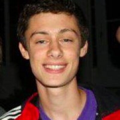 Profile Picture of Aaron Beal (@memorBEALia) on Twitter