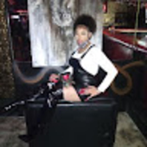 Profile Picture of Sheriebarbiemixon Sheriebarbiemixon (@sheriebarbiemix) on Poshmark