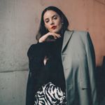 Profile Picture of creative mind // entrepreneur (@juliazwingenberg) on Instagram