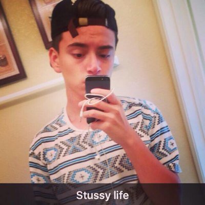 Profile Picture of Mike Banuelos (@KiNG_MiPE) on Twitter