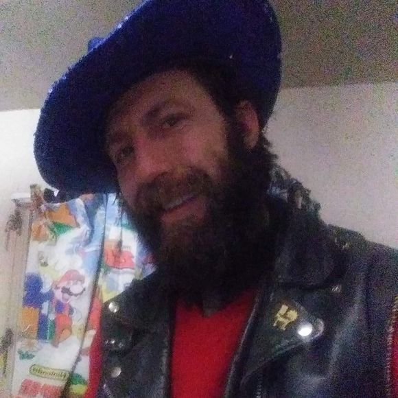 Profile Picture of Cory Baxter (@corybaxter474) on Poshmark