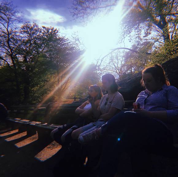 Profile Picture of Alexis Yaeger (@ahlexsos) on Poshmark