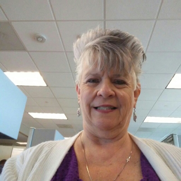 Profile Picture of Maryann Emberger (@fisheye01) on Poshmark