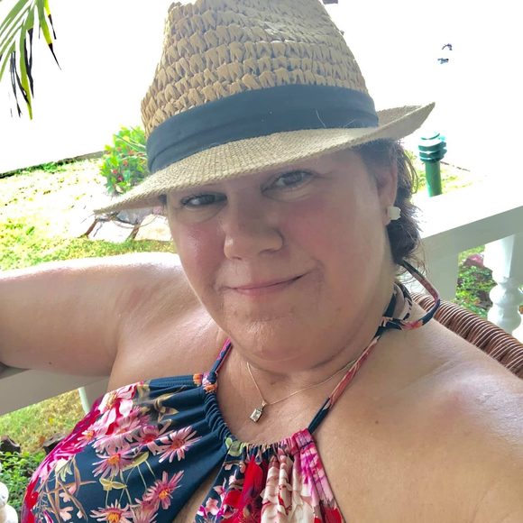 Profile Picture of Nancy Hartley (@nancyhartley72) on Poshmark