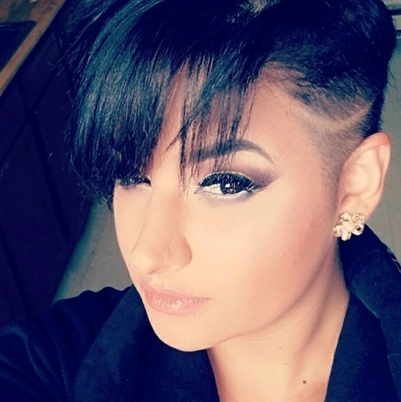 Profile Picture of Stacy Bonet (@sbonet17) on Poshmark