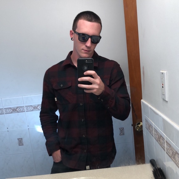 Profile Picture of Daniel Lucido (@danlucido98) on Poshmark