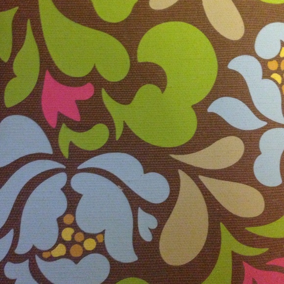 Profile Picture of Draya Scott (@drayascloset) on Poshmark