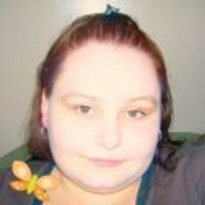 Profile Picture of Pam Peer (@mommy_2002) on Twitter