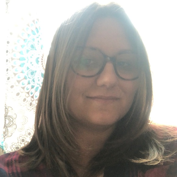 Profile Picture of Jessica Barquist (@barquista) on Poshmark