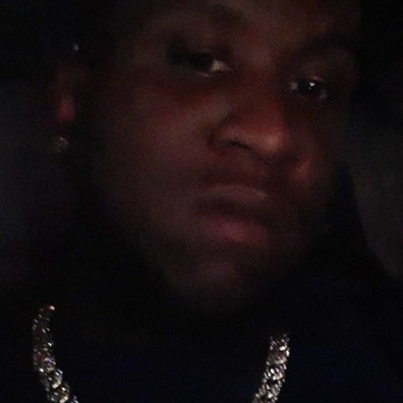 Profile Picture of Albert Waller (@abwaller02) on Poshmark