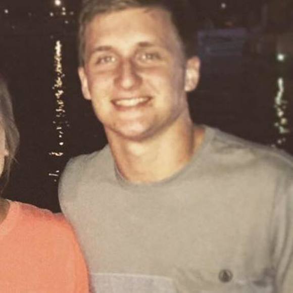 Profile Picture of Buddy Boggan (@buddyboggan) on Poshmark