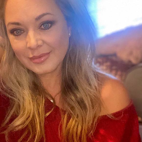 Profile Picture of Windie Bridger (@wbridger) on Poshmark