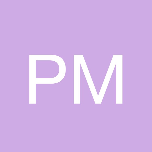 Profile Picture of Patricia Mullin (@pmgcbnb) on Poshmark