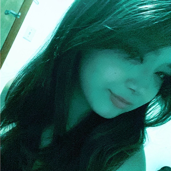 Miya Jay - Poshmark Profile Picture of Miya Jay (@miyajia06) on Poshmark