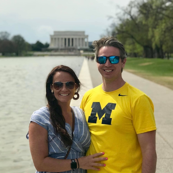 Profile Picture of Tara Renkes thomas (@tmthomas123) on Poshmark