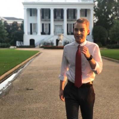 Profile Picture of Jesse (Jess) Calvert (@jesseleecalvert) on Twitter