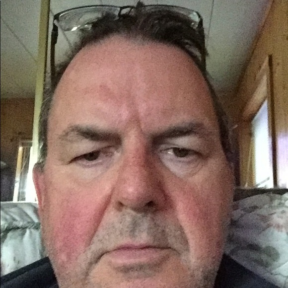 Profile Picture of Robert Loniewski (@lonier1) on Poshmark