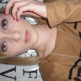 Profile Picture of Rose Burchett (@BurchettRose) on Twitter