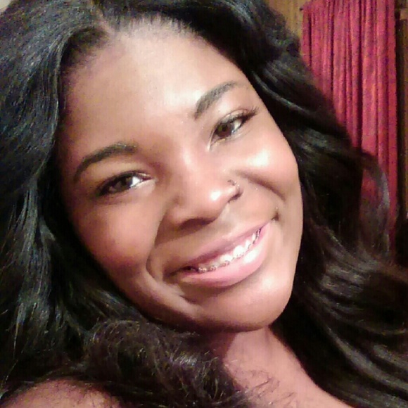 Georgette Hilliard - Poshmark Profile Picture of Georgette Hilliard (@ghilliard) on Poshmark