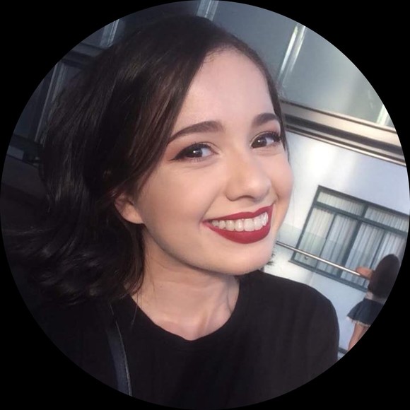 Profile Picture of Camila Lima (@cams_ba) on Poshmark