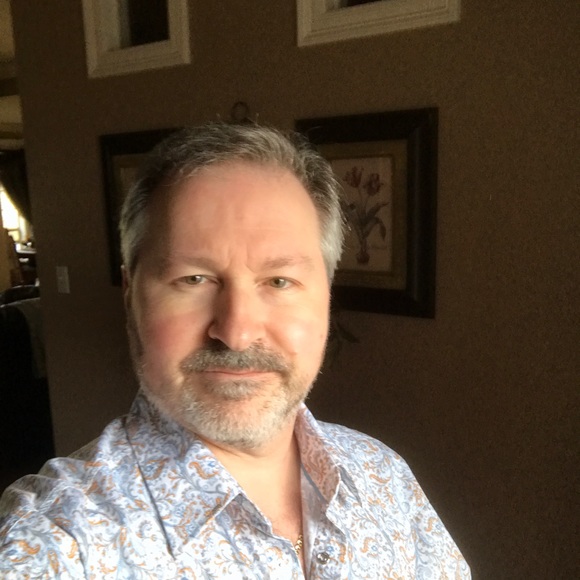 Kevin Bellard - Poshmark Profile Picture of Kevin Bellard (@kebellard) on Poshmark