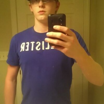 Profile Picture of Seth Greer (@GreerHot) on Twitter