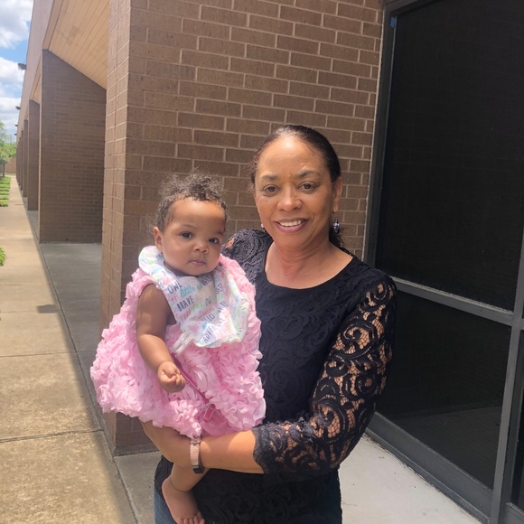 Profile Picture of Sabrina Seagraves (@abbyruth1) on Poshmark