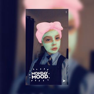 Profile Picture of Lily Hand (@lily.hand.54) on Facebook