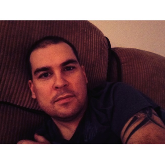 Profile Picture of Jason Quinlan (@banker75) on Poshmark