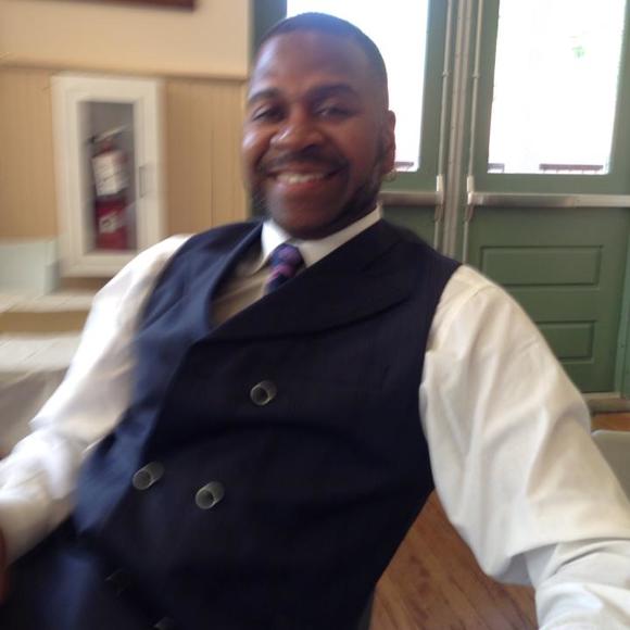 Profile Picture of Teddy Colbert (@warrencolbert1) on Poshmark