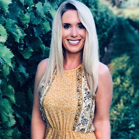 Profile Picture of Danielle Judd (@daniellej12) on Poshmark